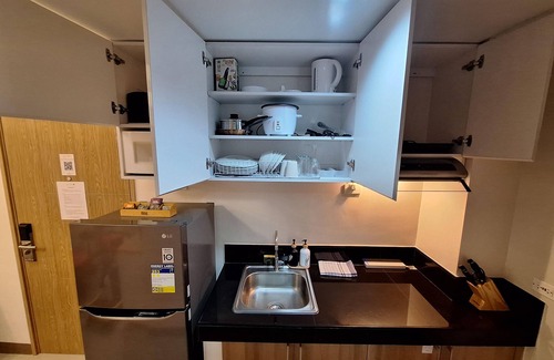 Paranaque Condo | 2BR Apartment Plus Parking near NAIA AIRPORT in Tower A SMDC Bloom Residences