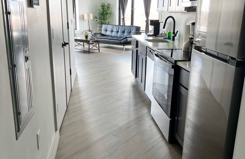 Elizabeth Apartment | 2BR apt close to EWR 7118