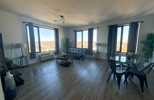 Elizabeth Apartment | 2BR apt close to EWR 7118