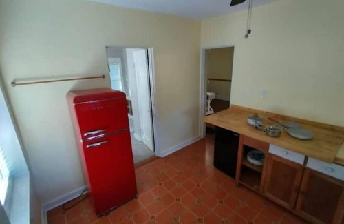 United Central Apartment | 2BR! Cozy -Quaint - Centrally Located!