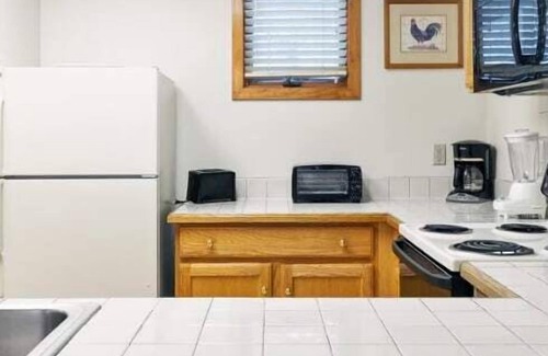 Shawnee On Delaware Condo | 2br Deluxe Condo Picturesque Poconos Family Fun!