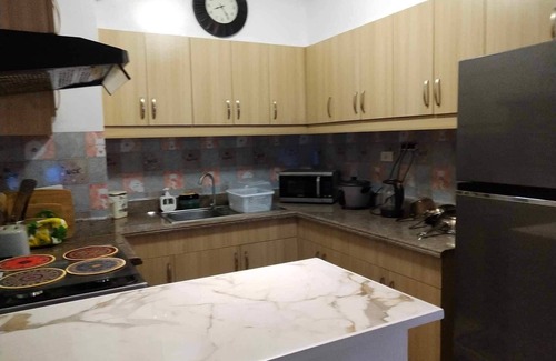 Bacoor City Condo | 2Br DMCI Condo near Airport & MOA. FREE PARKING!