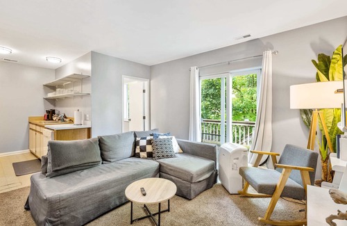 Arborview Neighborhood House | 2BR Duplex, Easy Walk to Downtown Ann Arbor