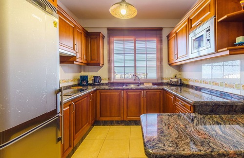 Buenavista del Norte Ski Chalet | 2BR Home with Parking - Mountain Views Terrace