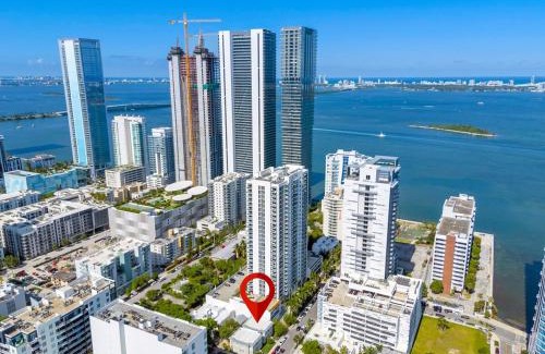 Midtown Apartment | 2BR in Edgewater with Parking, 12 min to Ocean