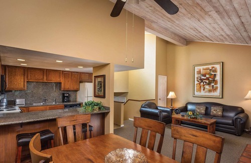 Flagstaff Condo | 2br Loft -Family Fun Golf, Swim & Nature!