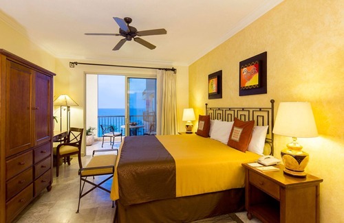 Colonia El Progreso Resort | 2BR Luxurious Villa Del Palmar Cabo