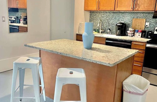 Downtown West Apartment | 2Br Spacious Loft Downtown STL