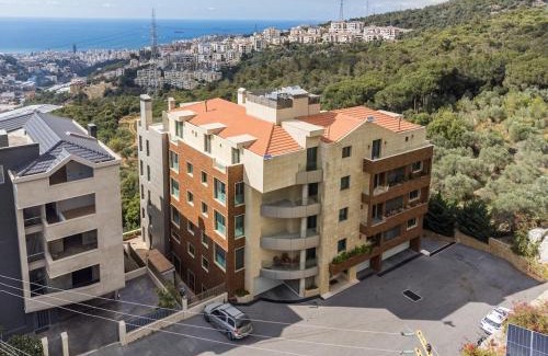 Duhur ash Shuwayr Apartment | 2BR Sunset Over Ain Saade