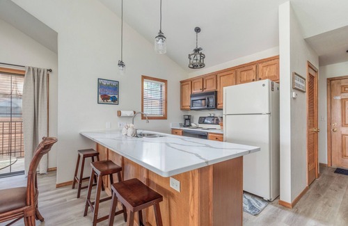 Indian Point Condo | 2BR Village At Indian Point 1112 near SDC - Free Tickets Daily up to $500