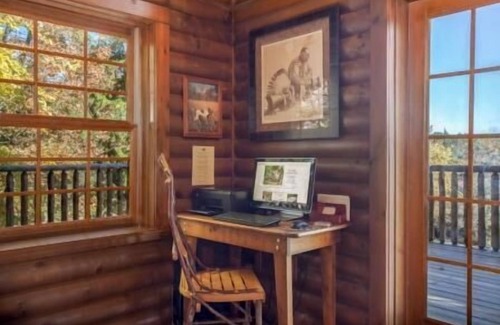 Indian Point Condo | 2BR Village At Indian Point 1707 near SDC - Free Tickets Daily up to $500