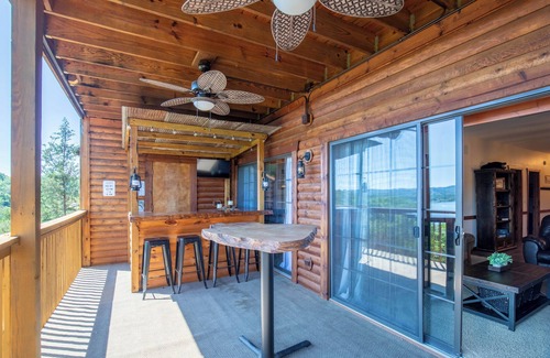 Indian Point Condo | 2BR Village At Indian Point 1707 near SDC - Free Tickets Daily up to $500