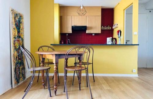 La Villette Apartment | 2FOR - Terrace full sky in Marseille