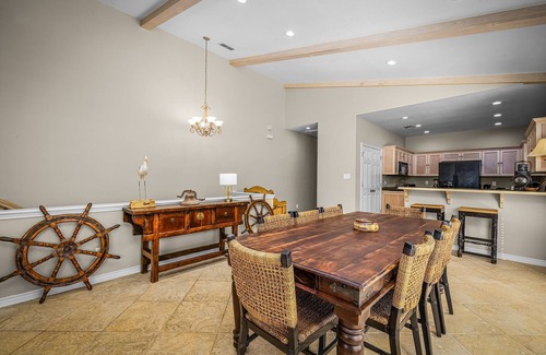 McQueeney House | 2Houses | Waterfront | Wurstfest Fun | Sleeps 24