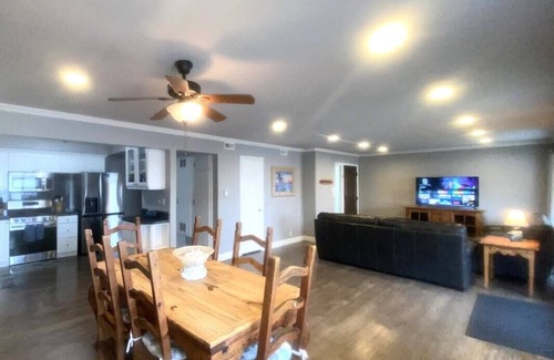 West Newport House | 2Houses2Beach 25Min2Disney BikesParkingWasherBBQ