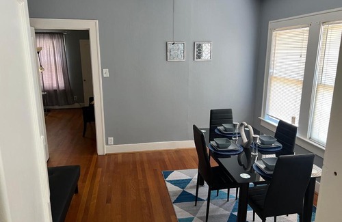 South Central Houston Apartment | 2nd level duplex, Downtown Houston near Toyota Center, Smoking allowed on Balcony!