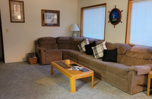 Ketchikan House | 2nd Story Guest House with a Spectacular View