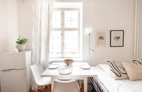 Hietalahti Apartment | 2ndhomes Cozy Studio in Kamppi
