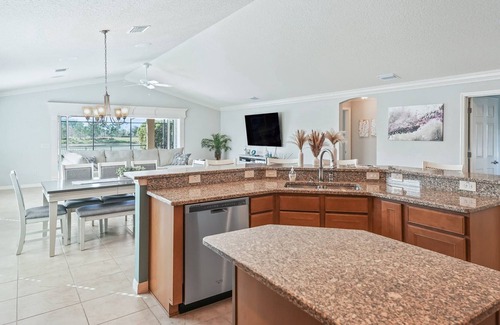 Antrim Dells House | 3/2 Pool Home on the lake, near Brownwood!