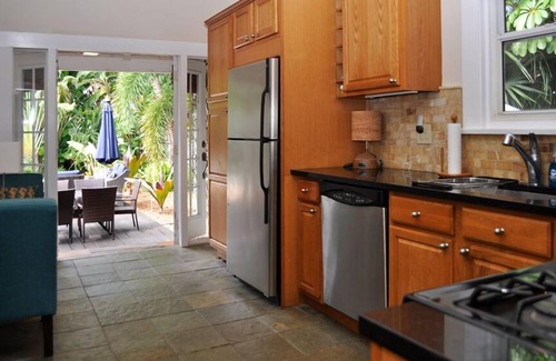 Parrot Cove House | 3/2 private home w/heated pool & hot tub, less than 1 mile from beach