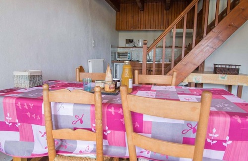 Peyre-en-Aubrac House | 3/4 pers rental in Grandviala