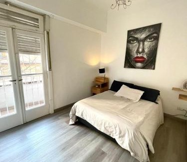 Abasto Apartment | 3 ambientes con balcón y Pràctico, lindo y con todo cerca!