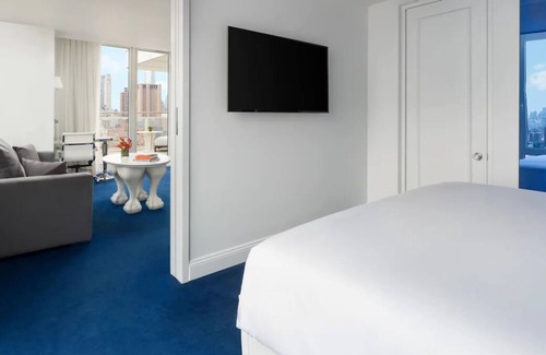 SoHo House | 3 Awe-Inspiring Units w/ City Skyline Background Views! Pets Allowed, Parking!