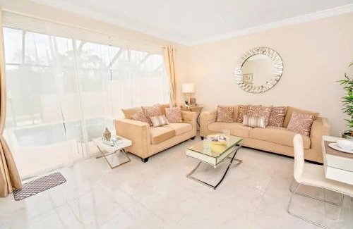 Windsor Palms House | 3 BD All Suites Home with Pool minutes from Disney