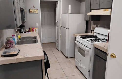O'Shea Keleher House | 3-bdm home, sunny El Paso near shops, medical, schools, restaurants, & more