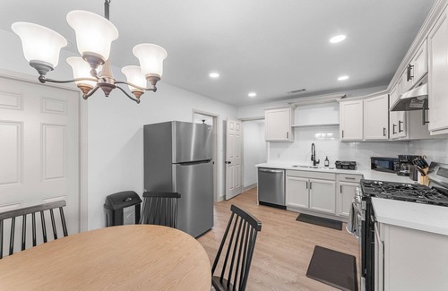 Central City House | 3 BDR+Extended Stay Discounts+Central+PetsOK