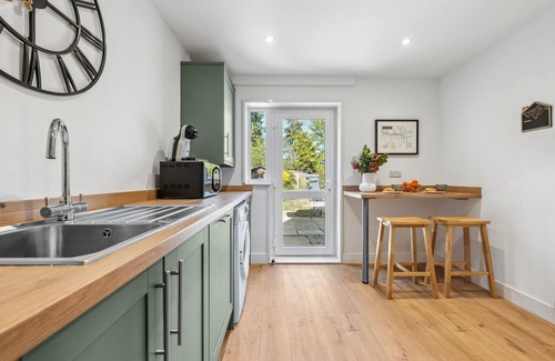 Stratton House | 3 bed, 2 bath, garden, parking