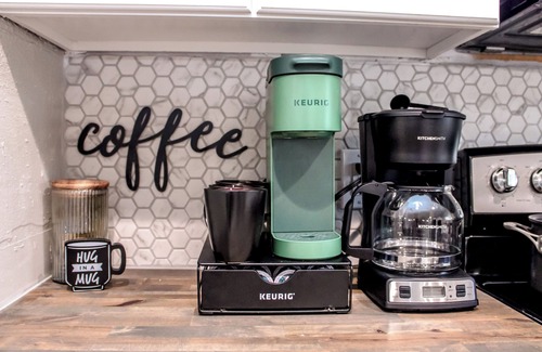 Riverview House | 3 BED 2 BATH Huge Yard Pet Friendly! In Riverview