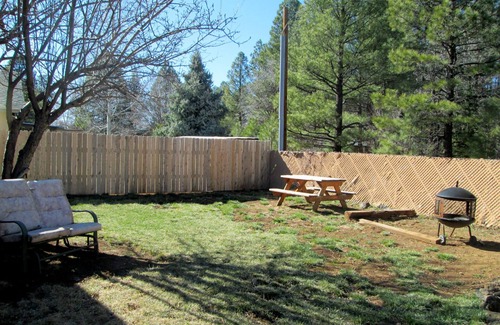 Pinetop House | 3 Bed, 2 Bath, River Rock Fireplace, Fenced Yard