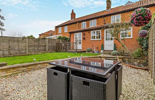 Aldborough House | 3 Bed in Aldborough 85528