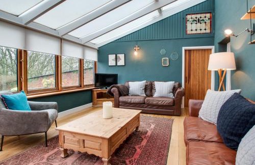 Litton Mill House | 3 Bed in Bakewell 94110