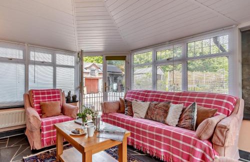 Eglwysbach House | 3 Bed in Conwy 50933