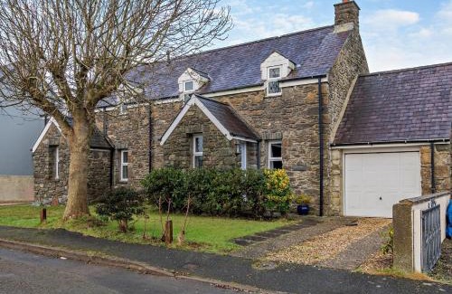 Fishguard House | 3 bed in Fishguard 37270