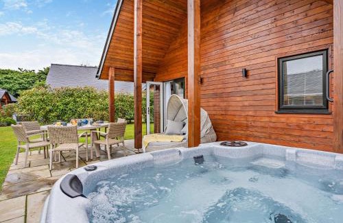 Upper Killay House | 3 Bed in Gower 91720