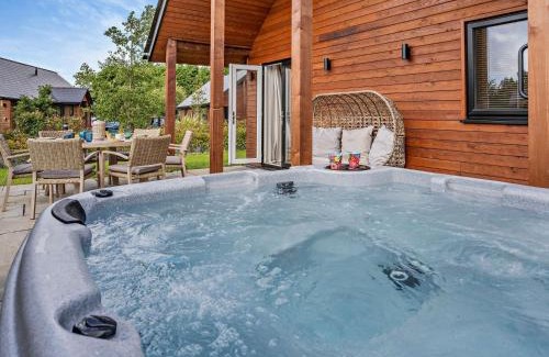 Upper Killay House | 3 Bed in Gower 91721