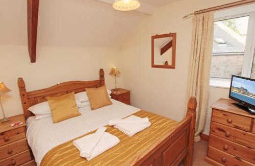 Warenford House | 3 Bed in Lucker CN222