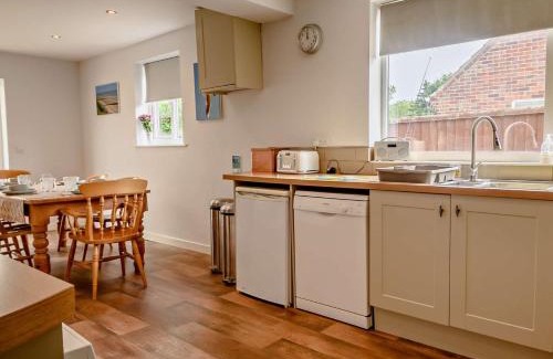 Mundesley House | 3 Bed in Mundesley 60488