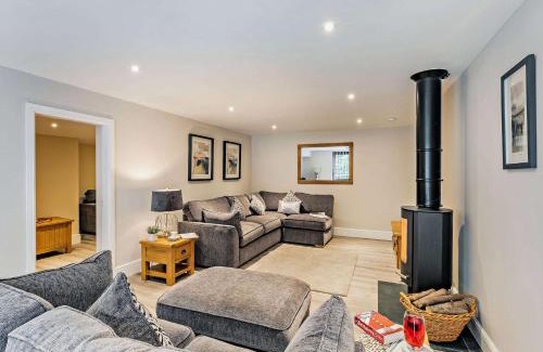 Alne House | 3 Bed in Tollerton 87290