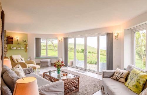 Worth Matravers House | 3 Bed in Worth Matravers DC140