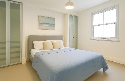 Spitalfields Apartment | 3 Bed Liverpool Street Loft