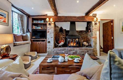 Blandford Saint Mary House | 3 bed property in Blandford Forum 83442