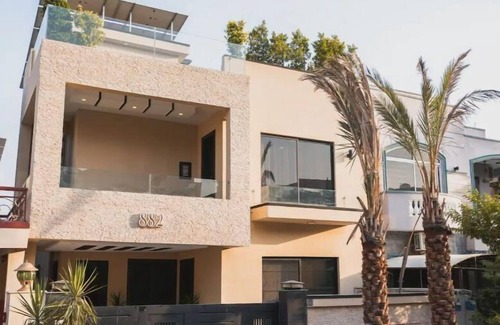 Rawalpindi House | 3 Bed Upper Unit w/Rooftop Oasis by Homrise