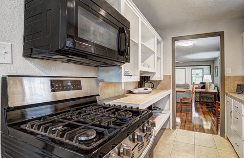 Rockport House | 3 bedroom 2 bath nestled in the oak trees right on Copano Bay! Private Pier!