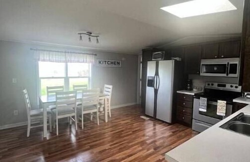 McFarlan House | 3 bedroom 2 bath in Shawnee near Garden of the Gods, Ohio River Scenic Byway