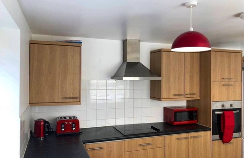 Hemel Hempstead House | 3 Bedroom 5 Bed House nr London in Hemel Hempstead