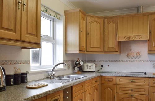 Broad Haven Cottage | 3 bedroom accommodation in Broadway, near Haverfordwest